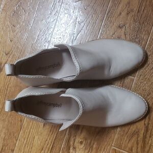 🔴 Jeffrey Campbell booties Size 8